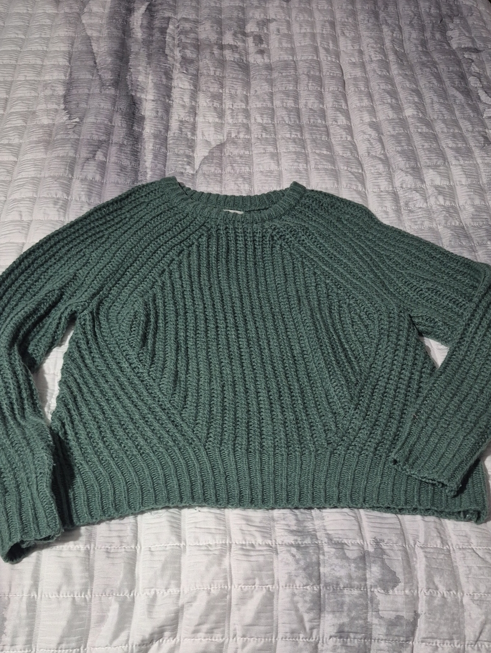 a new day Ribbed Crewneck Sweater in Forest Green